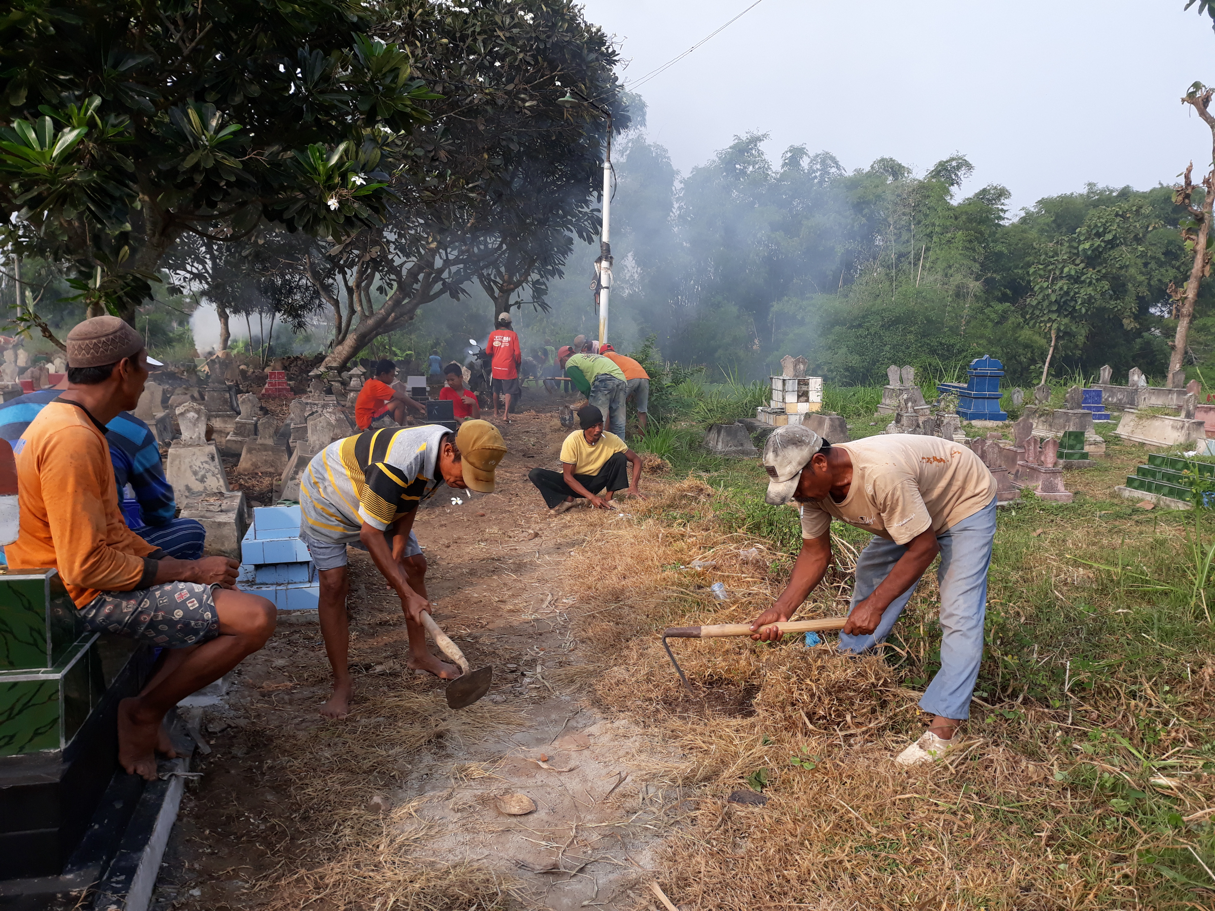 KERJA BAKTI